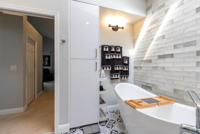 bathroom featuring a tub