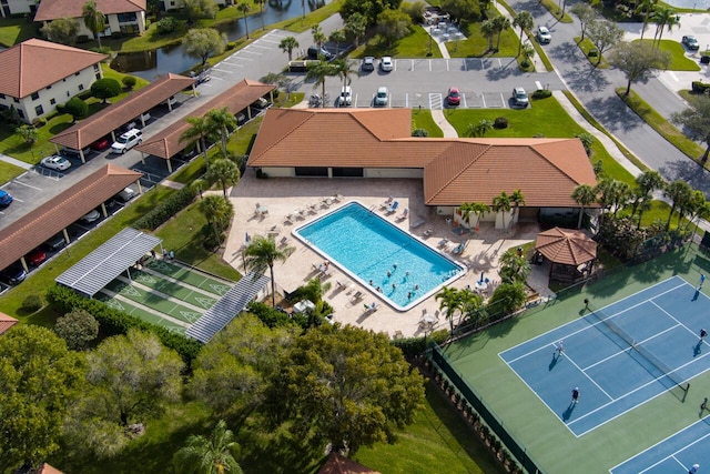 bird's eye view featuring a water view