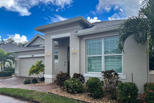 view of front of home featuring a garage