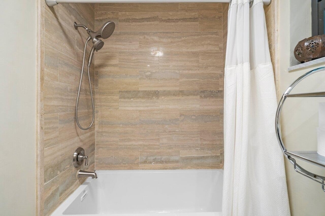 bathroom featuring shower / tub combo