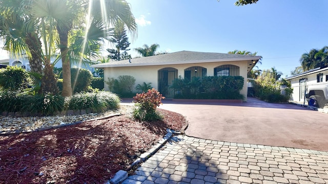 view of front of property