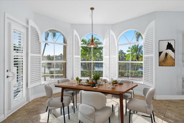 dining room with light tile patterned floors