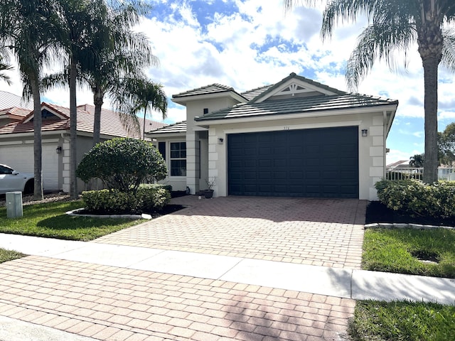 view of front facade with a garage