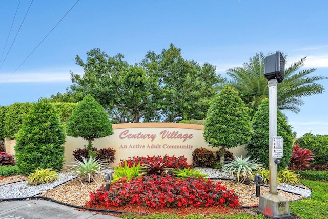 view of community / neighborhood sign