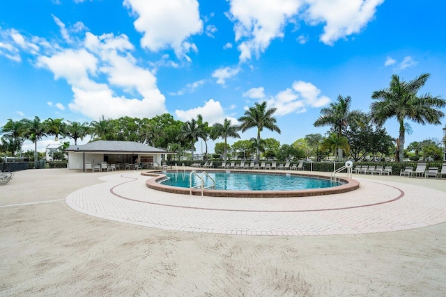 view of swimming pool