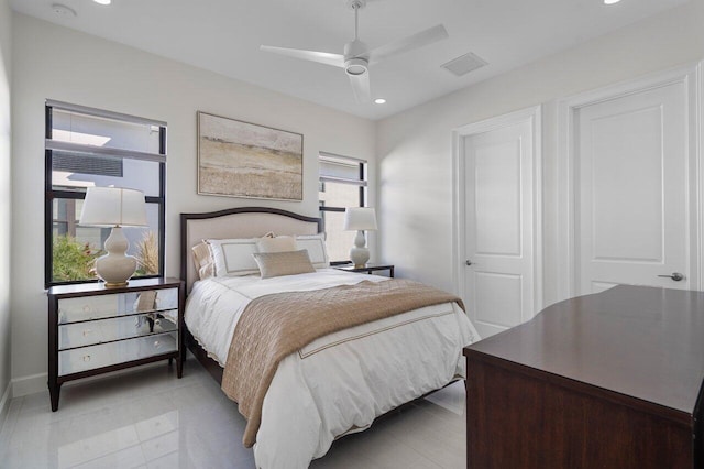 bedroom with ceiling fan