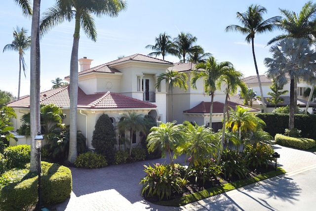 view of mediterranean / spanish-style house