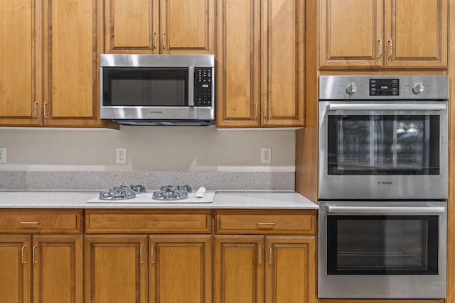11380 SW Aspen Ln, Port Saint Lucie, FL 34987 - kitchen featuring appliances with stainless steel finishes