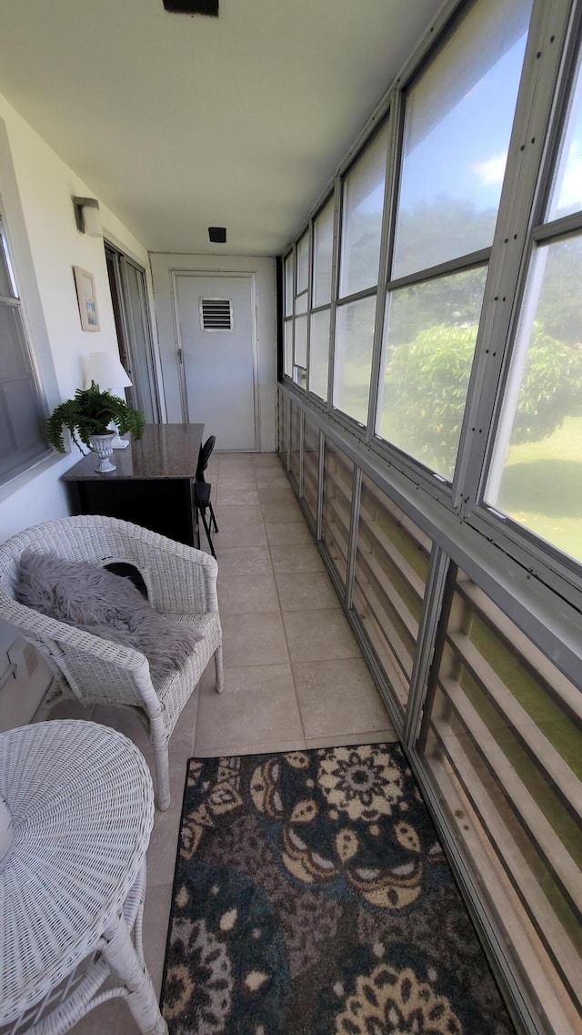 view of sunroom / solarium