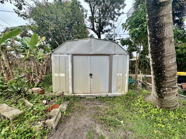 view of outbuilding