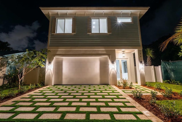 view of front facade featuring a garage