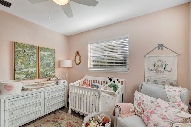 bedroom with ceiling fan