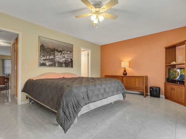 bedroom with ceiling fan