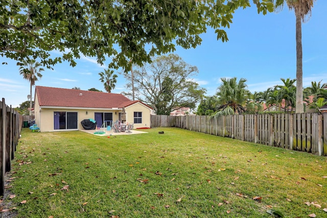 view of yard with a patio