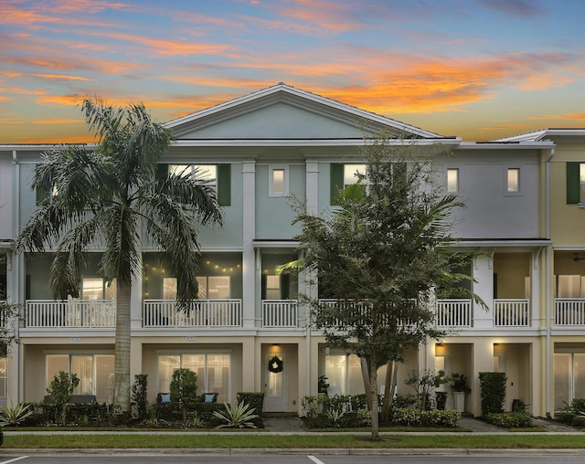 view of front of house