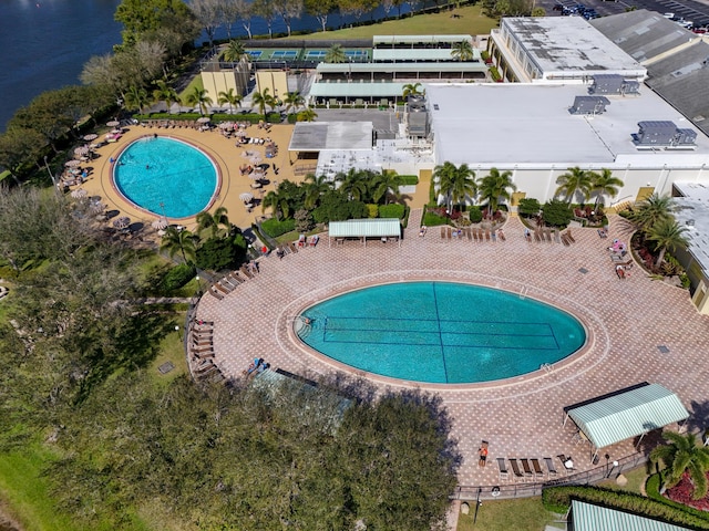 view of pool featuring a water view