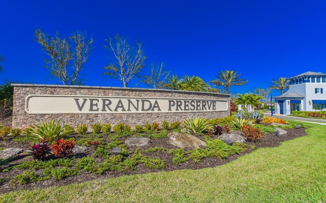 view of community / neighborhood sign