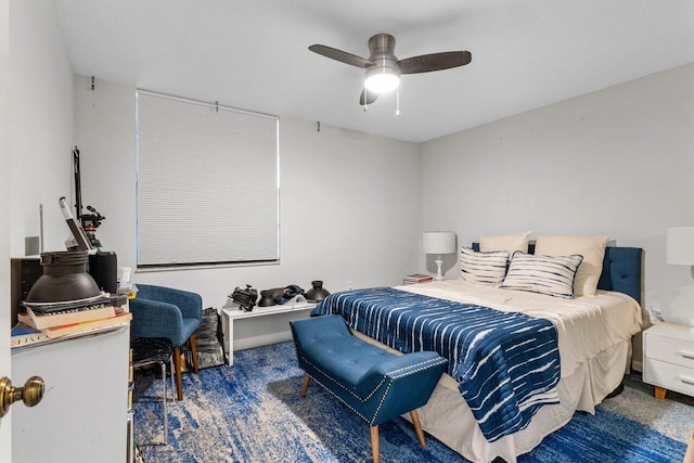 bedroom featuring ceiling fan