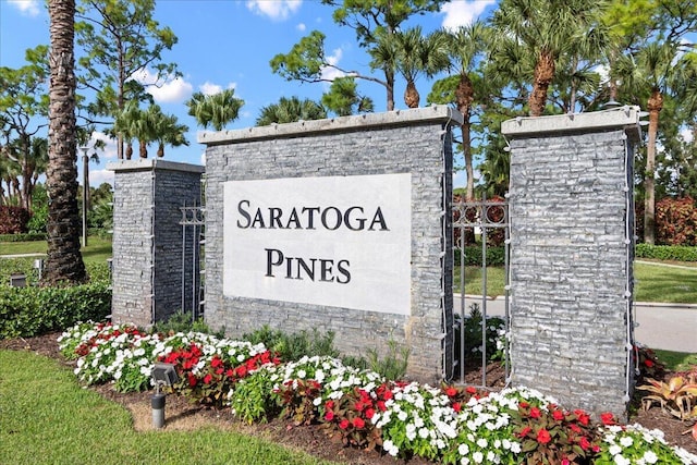 view of community / neighborhood sign