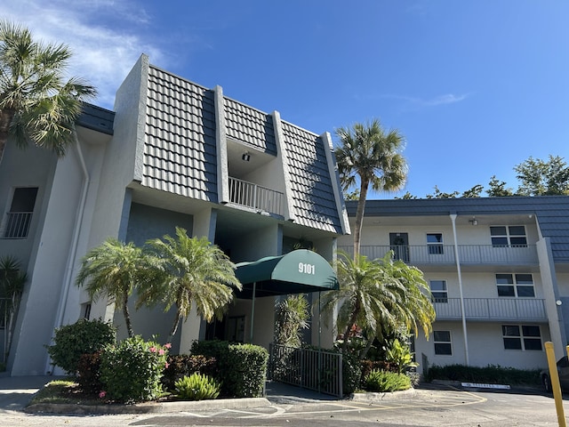 view of building exterior