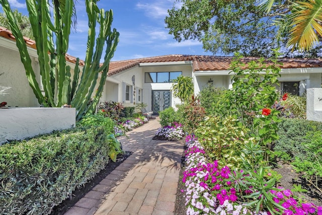 view of mediterranean / spanish-style house