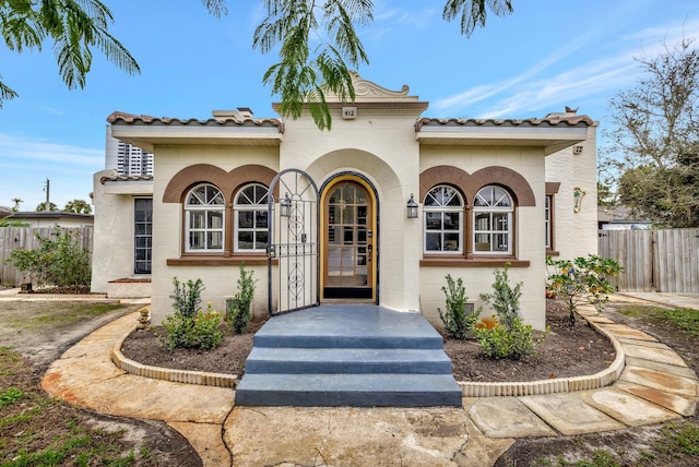 view of mediterranean / spanish-style house