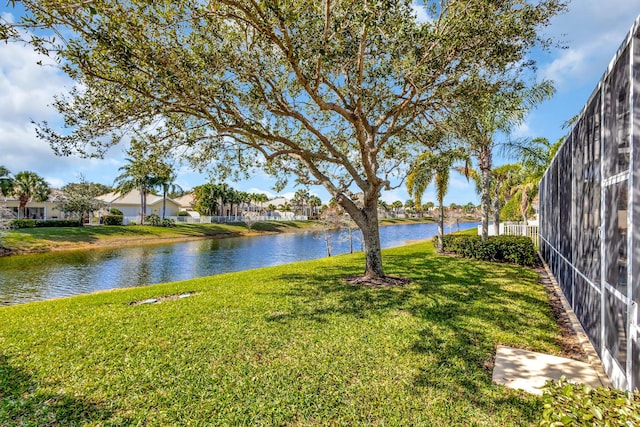 view of yard featuring a water view