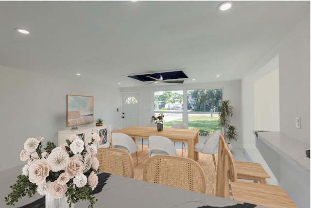 dining room with ceiling fan