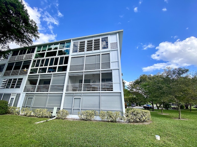 view of building exterior