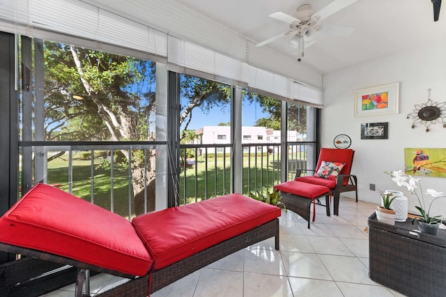 sunroom / solarium with ceiling fan