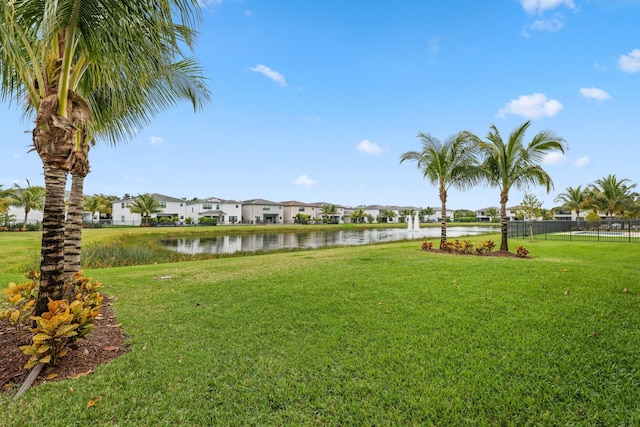 view of yard featuring a water view