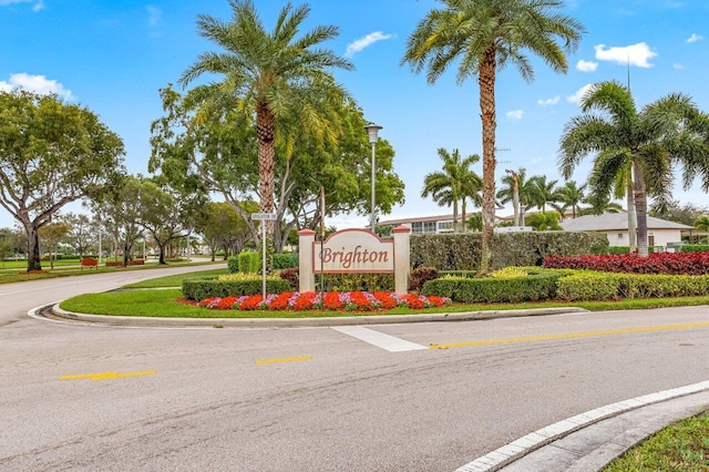 view of community / neighborhood sign