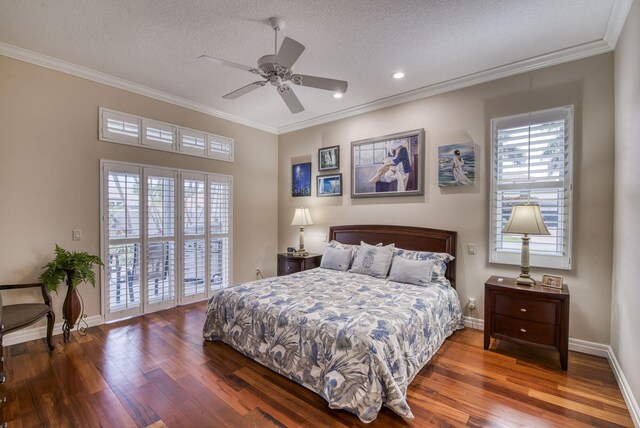 bedroom with ceiling fan, light hardwood / wood-style floors, and a closet