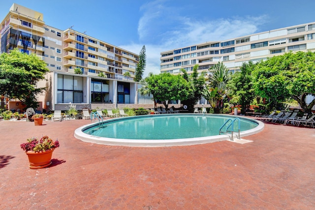 view of swimming pool