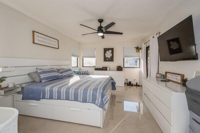 bedroom with ceiling fan