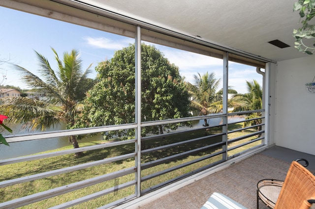 view of sunroom / solarium