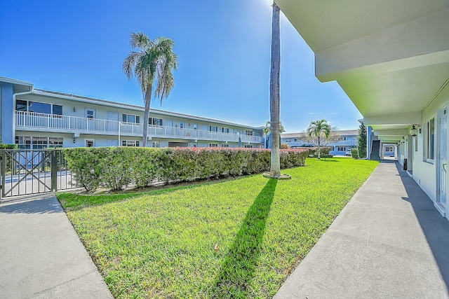 2110 NE 42nd St # 1B, Lighthouse Point, FL 33064 - view of yard