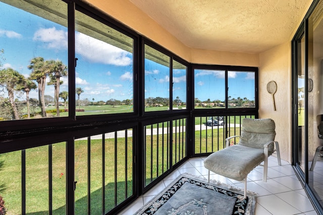 view of sunroom / solarium