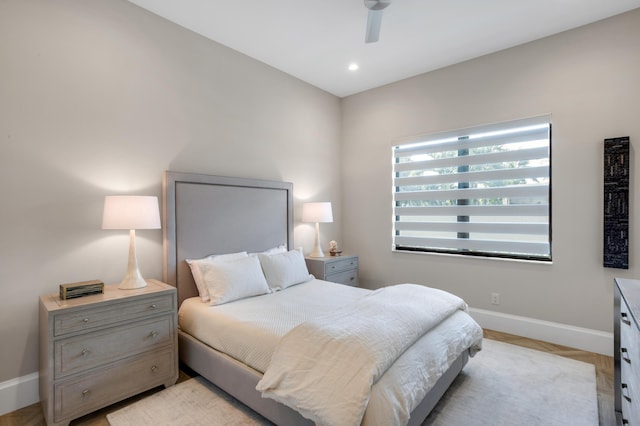 bedroom featuring ceiling fan