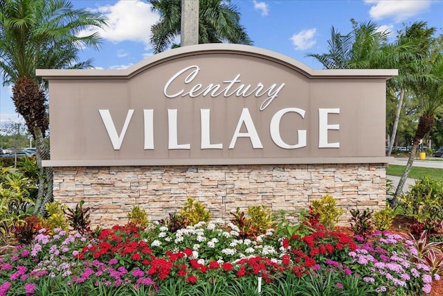 view of community / neighborhood sign