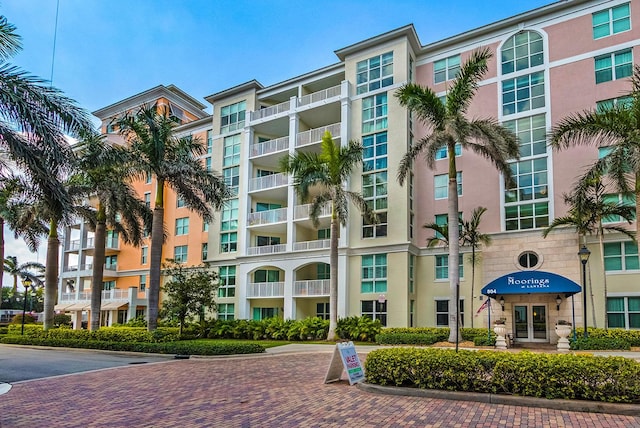 804 E Windward Way Unit 623, Lantana, FL 33462 - view of apartment building / complex