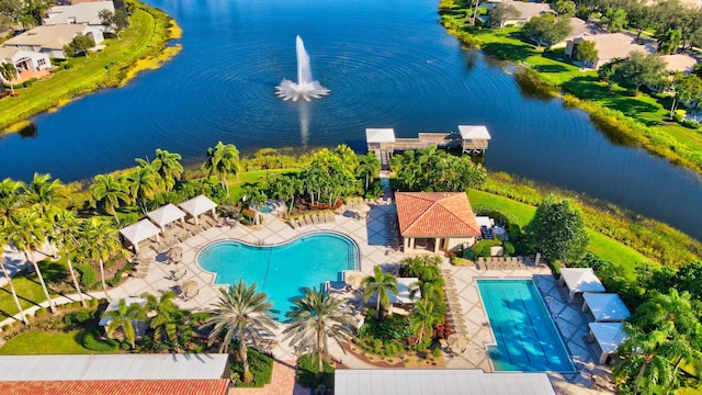 bird's eye view featuring a water view