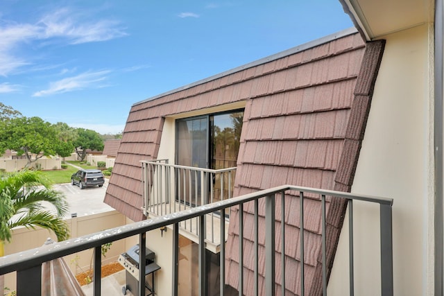 balcony with area for grilling