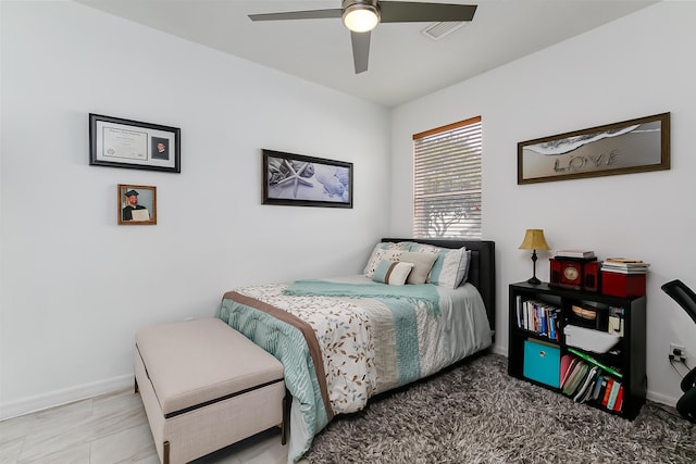 bedroom with ceiling fan