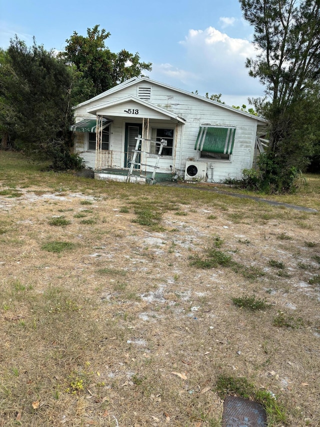 view of front of house featuring covered porch