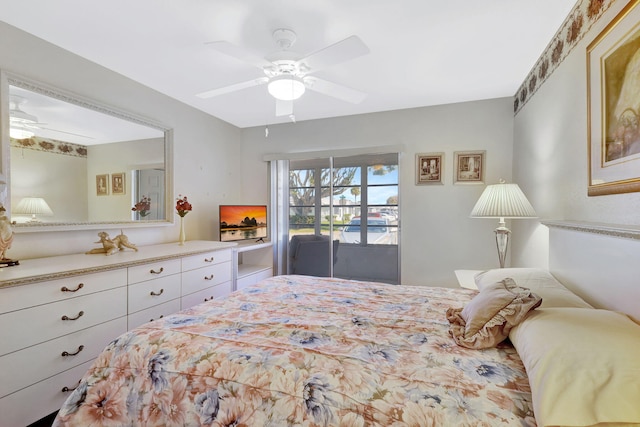 bedroom with ceiling fan