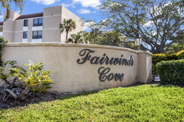 view of community / neighborhood sign