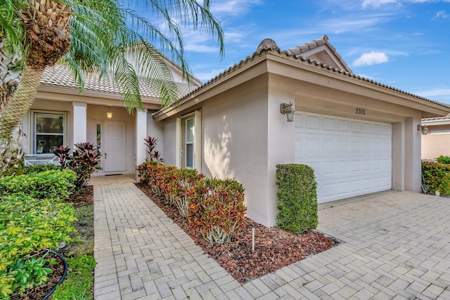 view of front of house featuring a garage