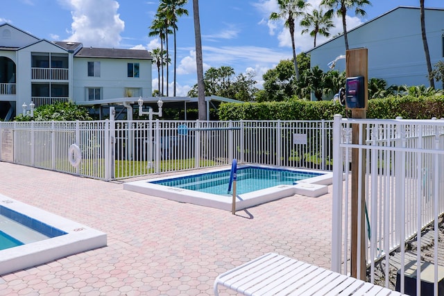 view of swimming pool