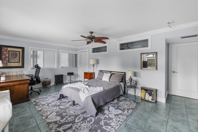 living room featuring ornamental molding, light tile patterned floors, a textured ceiling, and ceiling fan